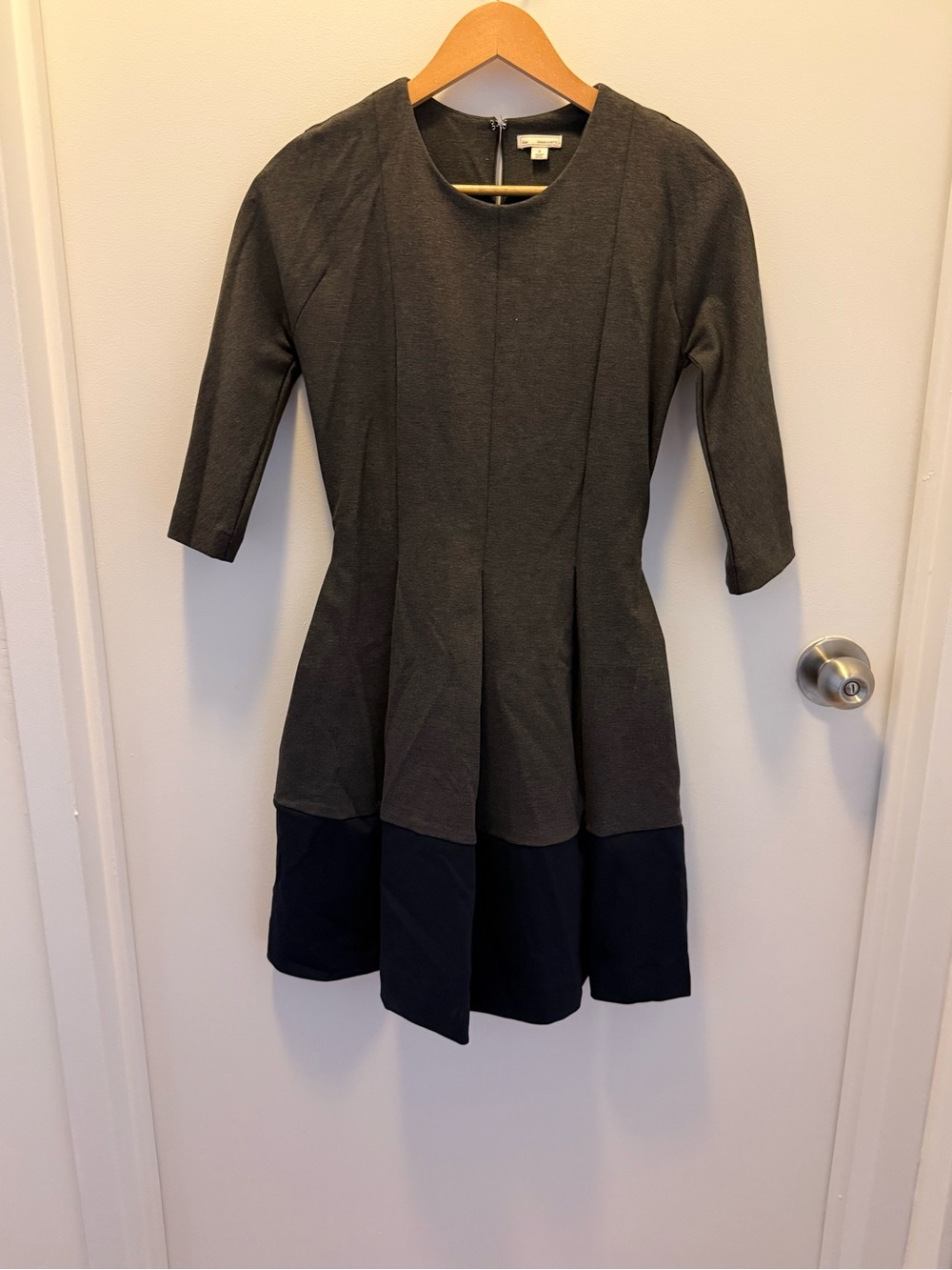 GAP Two-Tone Gray and Black Fit-and-Flare Long Sleeve Dress